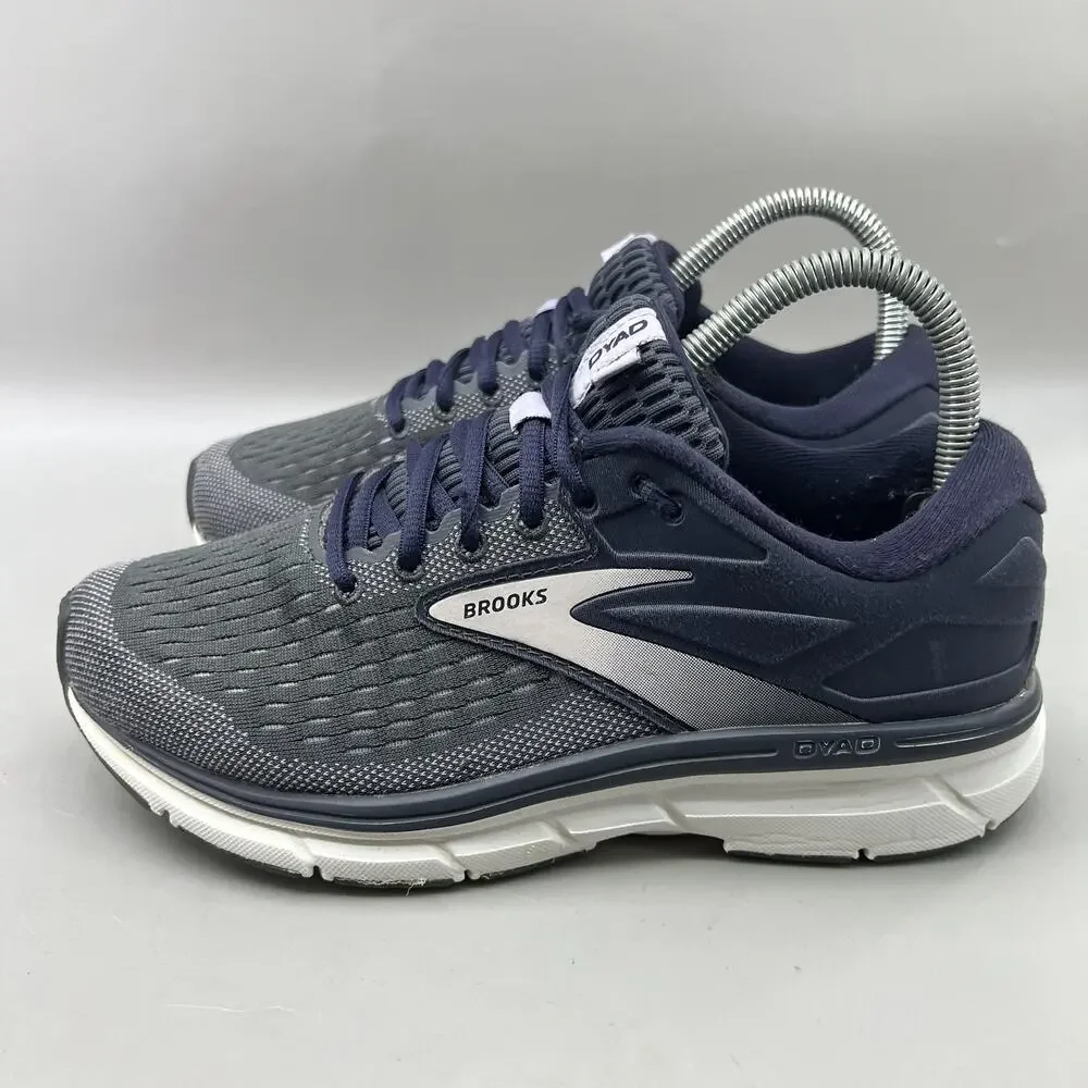 Brooks Dyad 11 Running Shoes Women Size 7 B Gray White Comfort Cushion Sneakers